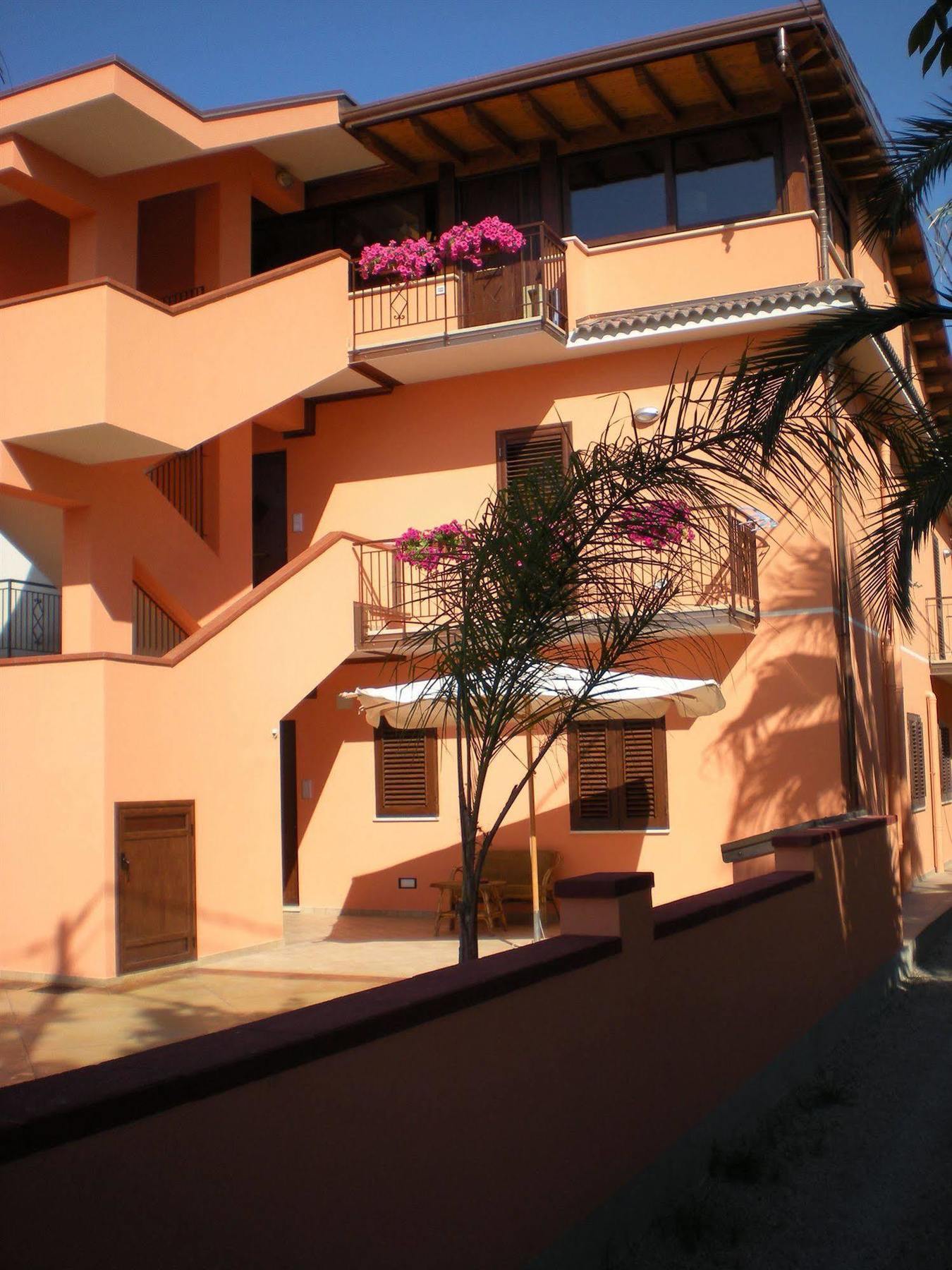 B&B Il Girasole Capo dʼOrlando Zewnętrze zdjęcie